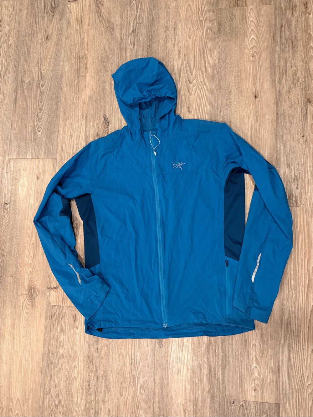 Arc'teryx Incendo Men's Blue Lightweight Hooded Running Jacket